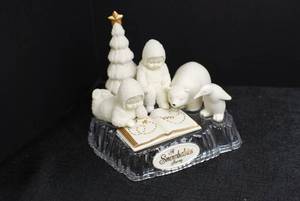 lot 17 image: Dept 56 Snowbabies A Snowbabies Journey Anniversary Figurine