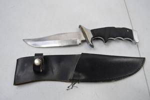 lot 125 image: Stainless Steel Fixed Blade Knife with Sheath