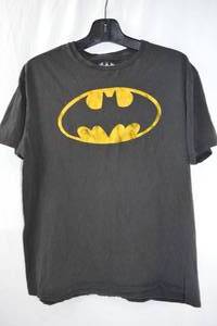 lot 174 image: Vintage Batman Logo Black T-Shirt XL 100-Percent Cotton