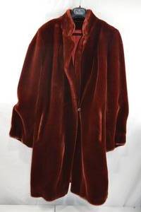 lot 188 image: Carol Horn Captivity Plush Faux Fur Coat Size 14