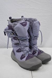 lot 207 image: Teva Womens Insulated Winter Boots Size 7 Gray Purple