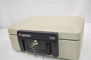 lot 237 image: Sentry 1100 Fireproof Safe