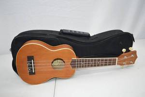 lot 238 image: Mitchell MU40NT Soprano Ukulele with Road Runner Gig Bag & Instructions