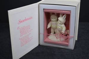 lot 43 image: Department 56 Snowbunnies Figurine Set with Original Box