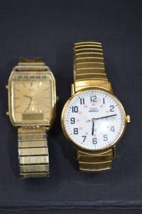 lot 256 image: Timex Indiglo Quartz Watch and Seiko Quartz Alarm Chronograph