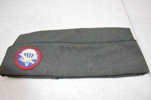 lot 277 image: U.S. Army Airborne Paratrooper Garrison Cap with Patch, Size 7 12