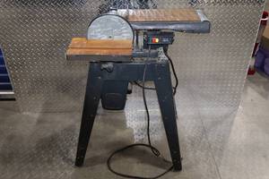 lot 99 image: Bench Sander with Disc and Belt, Free-Standing