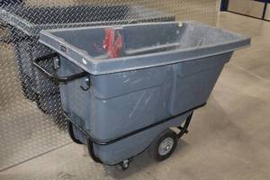 lot 316 image: Uline Heavy-Duty Tilt Truck Utility Cart with Steel Frame