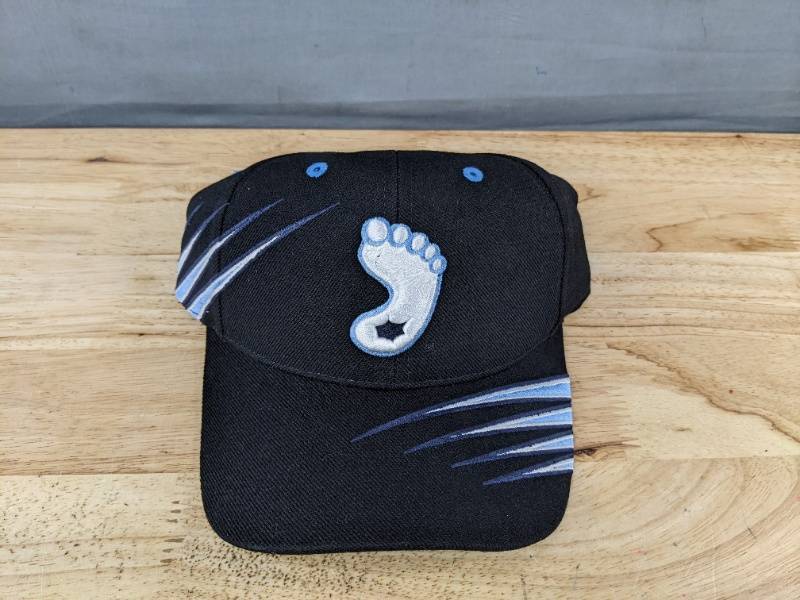 lot 49 image: Top of the World North Carolina Tar Heels Adult Hat, Black, Velcro Adjustable - Brand New