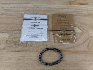 lot 156 image: 5 Fashion Bracelets - Brand New