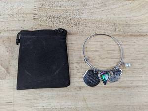 lot 165 image: Niece Charm Bangle Bracelet, Multicolor Heart Stone, Gift Pouch - Brand New