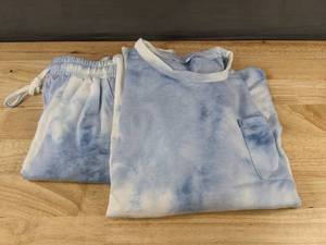 lot 221A image: Womens Blue & White Lounge Set Size Large - New