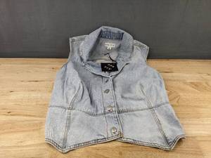 lot 316 image: AVA & VIV Womens Denim Vest Size 2X, $35 Retail - Brand New