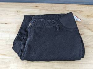 lot 343 image: Isabel Black Maternity Jeans Size 12 - Brand New