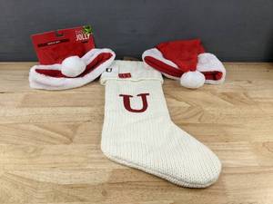 lot 397 image: Christmas Stocking and 2 Santa Hats - Brand New