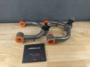 lot 516 image: 2 Maxpeedingrods Upper Control Arms