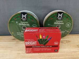 lot 544 image: Christmas Ribbon & Multicolor Twinkle Light Set - Brand New