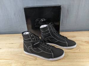 lot 210P image: Pastry Cassatta Hi Womens Sneakers Size 13, Black & White - Brand New