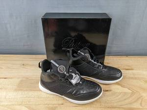 lot 100P image: Pastry Womens Ultimate Hip Hop Shoes Size 7, Black & White - Brand New