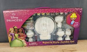 lot 52L image: Disney Princess Paint & Style Jumbo Set, Arts and Crafts Kit - Brand New