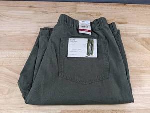 lot 615 image: Aero Utility Green Cargo Pants, Womens XL $60 Retail - Brand New