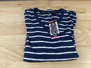 lot 122L image: GAP Womens Navy Stripe V-Neck T-Shirt, Size Small - Brand New