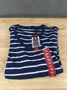 lot 633 image: GAP Womens XL Navy Stripe V-Neck T-Shirt - Brand New