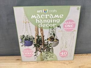 lot 636 image: Art 101 Crafts Macrame Hanging Decor Kit - Brand New