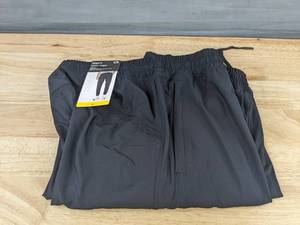 lot 637 image: GapFit Motion Jogger Mens Medium, Black - Brand New