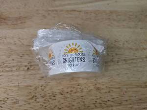 lot 404 image: Brand New Roll of 500 Hope This Package Brightens Your Day Stickers P