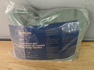 lot 414 image: Bedsure Queen Duvet Cover Set, Brand New in Package P