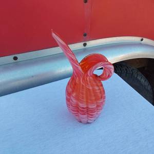 lot 41 image: Small Lefton Glass Vase - Red and White Swirl Design