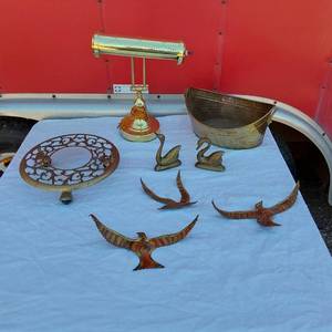 lot 108 image: Miniature Brass Swans, Brass Colored Desk Lamp, Other Brass Birds and More