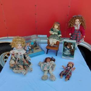 lot 119 image: Variety of Dolls including Schooltime with Tiffany some Porcelain
