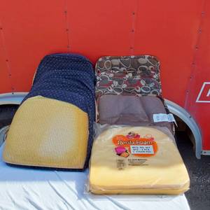 lot 124 image: Chair Cushions