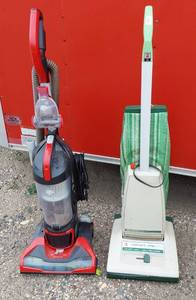 lot 130 image: Dirt Devil and Hoover Vacuums