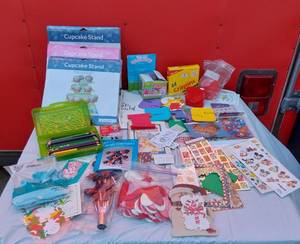 lot 170 image: Variety of Crafting Supplies