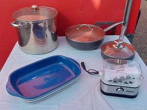 lot 183 image: Frying Pans, Stock Pot, Egg Cooker