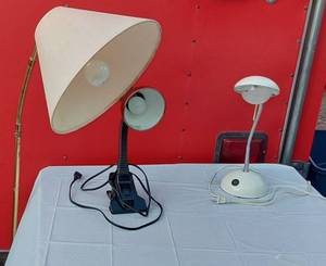 lot 195 image: Desk Lamps and Floor Lamp