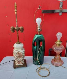 lot 196 image: Lot of 3 Different Vintage Table Lamps - Oil Lamp Design, Artsy Green, Colorful Lamp with Brass Like Base