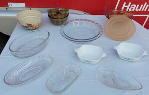 lot 210 image: Pyrex, Corning Ware and Other Glassware and Mixing or Baking Bowls
