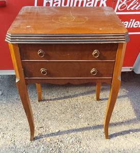 lot 259 image: Montgomery Ward Sewing Machine in Cabinet