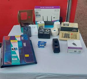 lot 270 image: Netgear AC1750, Video Lights, enVue Burnes Digital Photo album, Sharp Calculator and More