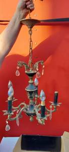 lot 280 image: Vintage Brass Chandelier with Crystals - Crystals Not Counted