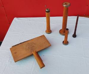 lot 284 image: Vintage Wool Carding Paddles and Wooden Spools