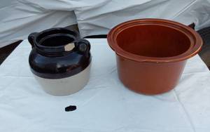 lot 299 image: Crock and Crockpot Insert
