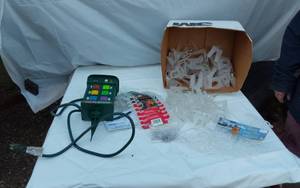 lot 327 image: Digital Decorating Instant Light Show Controller and Clips