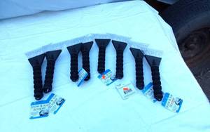 lot 329 image: Ice Scrapers