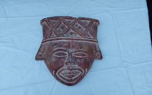 lot 332 image: Ceramic Tribal Wall Mask with Geometric Pattern