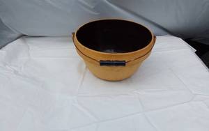 lot 350 image: Clay Pot with Handle approx. 6 12 tall